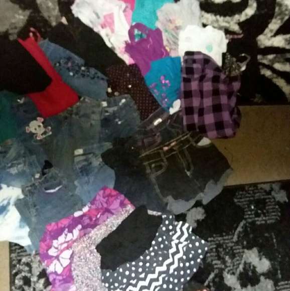 Big bundle of girls size 7 clothing - Picture 2 of 4